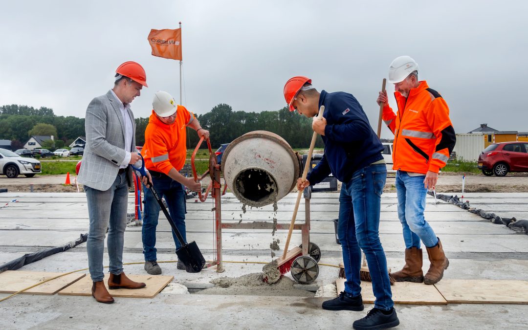 Feestelijk startsein Boomgaerde Westmade-Noord Monster